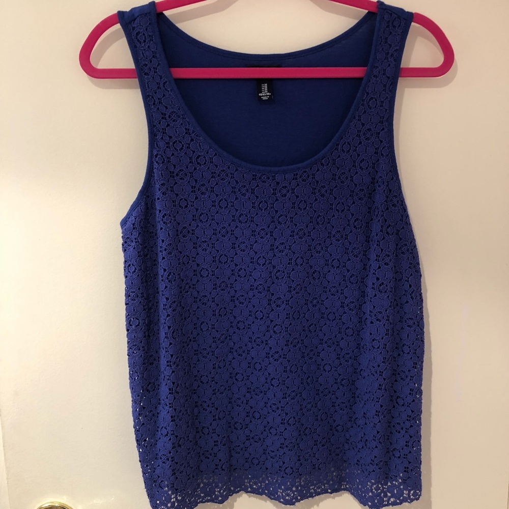 Gap tank top size medium